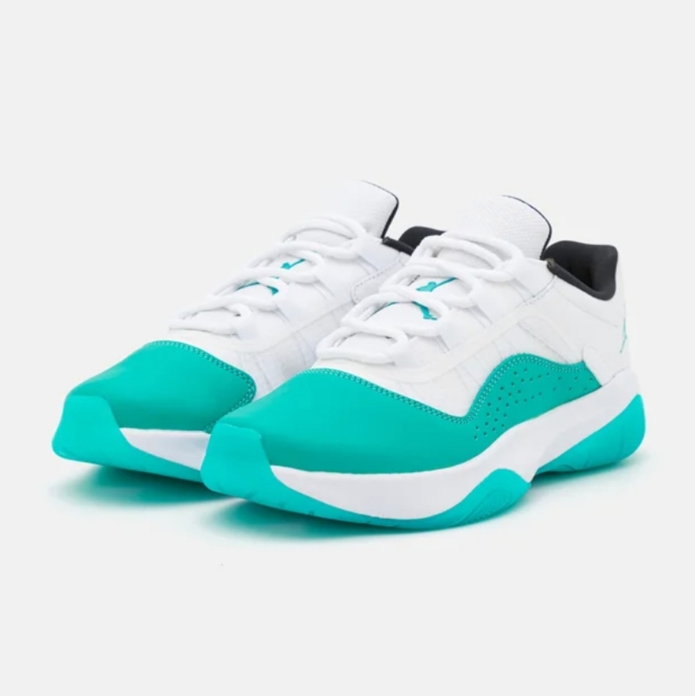 Jordans - Picture 7 of 17